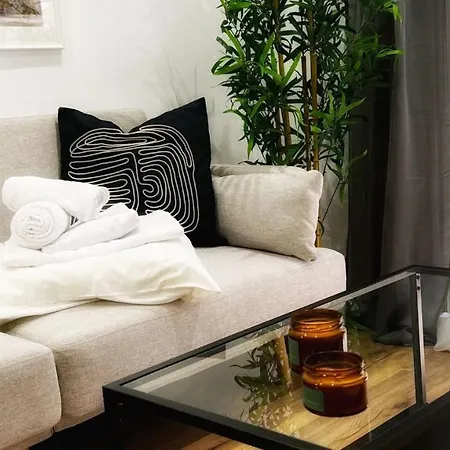 Ronda Con Balcon Casco Viejo